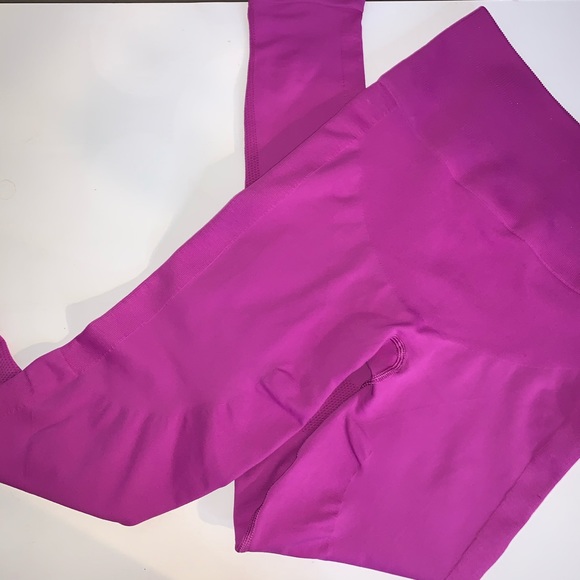 Lululemon Zone In Tight - Picture 4 of 6